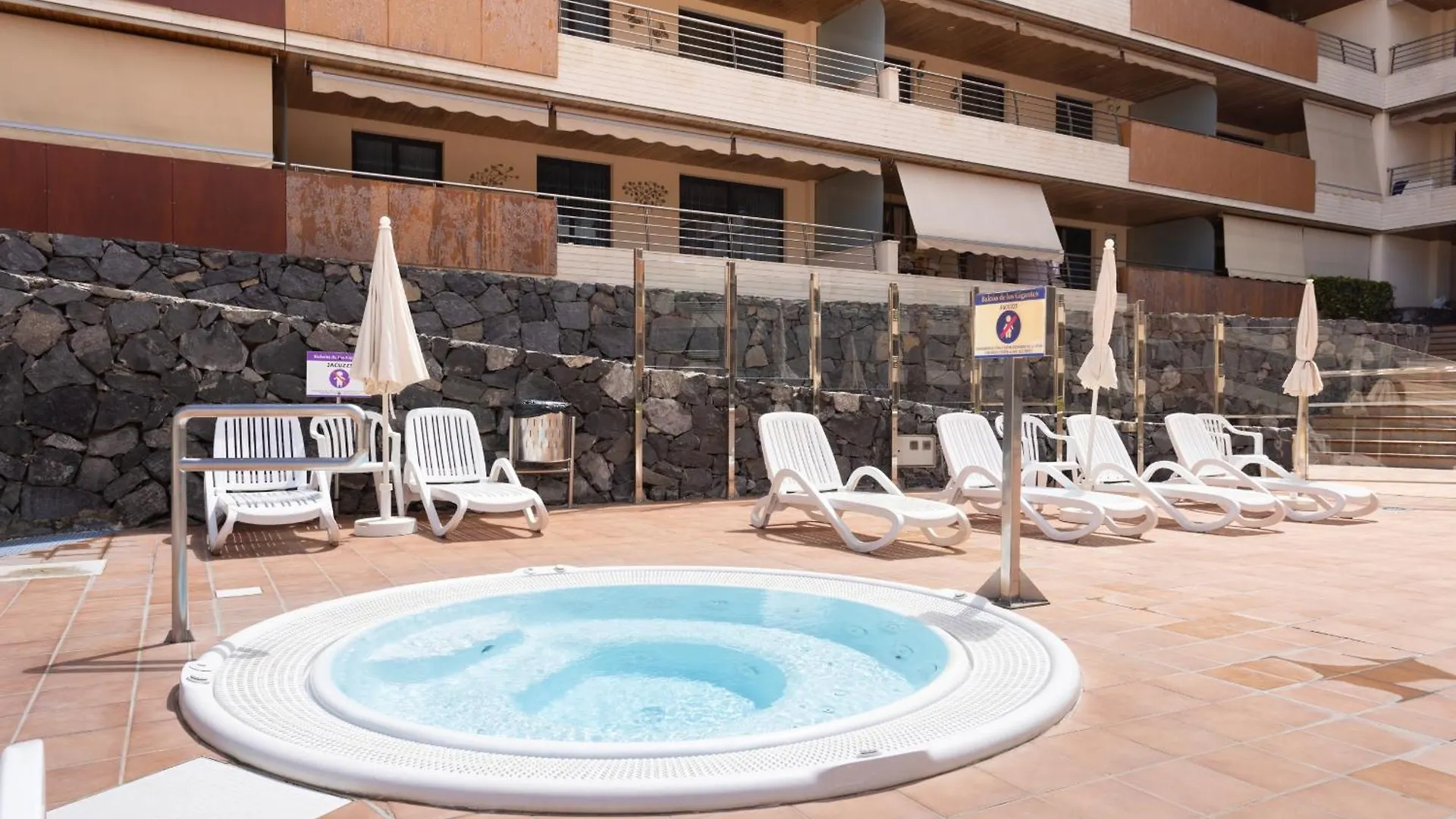Balcon De Los Gigantes With Pool View Puerto de Santiago
