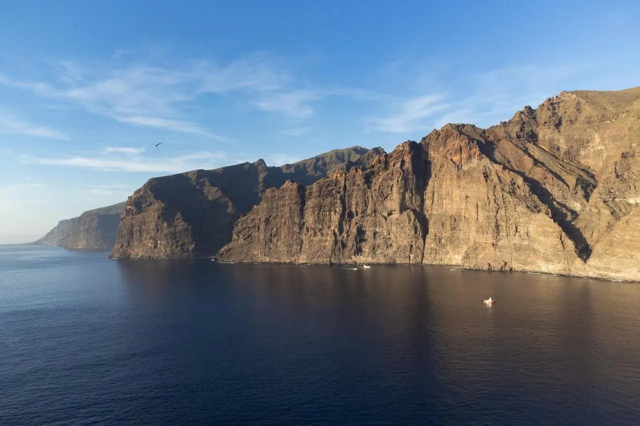 Apartment Balcon De Los Gigantes With Pool View Puerto de Santiago  Spain