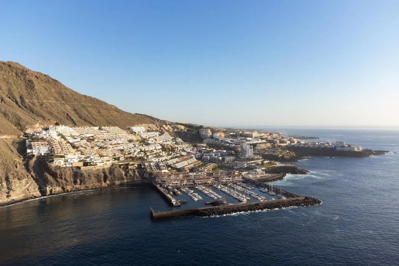 Balcon De Los Gigantes With Pool View Puerto de Santiago  Apartment
